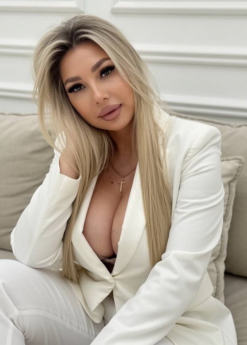 Russian Bride Elena age: 34 id:0000204240