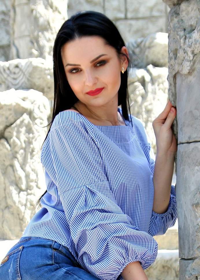 Russian Bride Valeria age: 31 id:0000188529