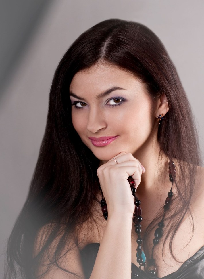 Russian Bride Elena age: 43 id:0000025230