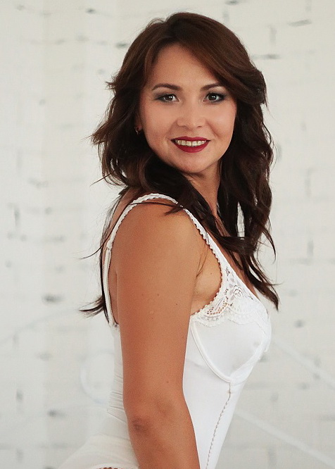 Russian Bride Julia age: 47 id:0000181734