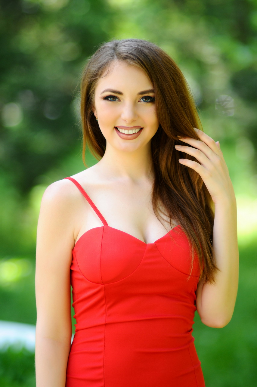 Yana, Ukraine bride for marriage