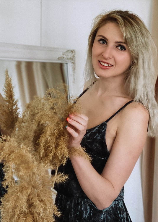 Russian Bride Hanna age: 30 id:0000200459