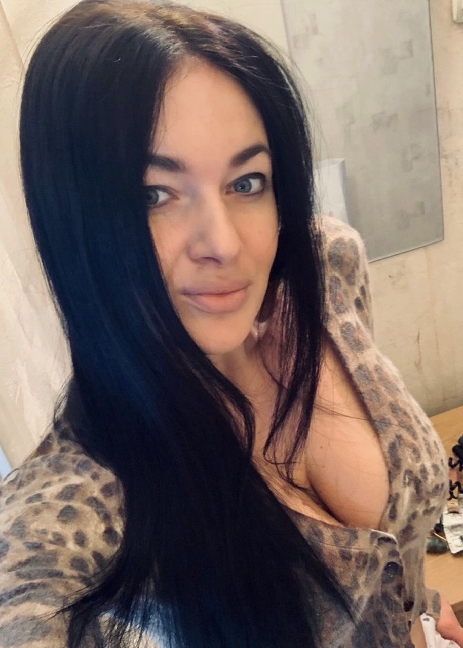 Russian Bride Veronika age: 38 id:0000204453