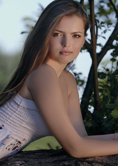 Russian Bride Alina age: 34 id:0000182608