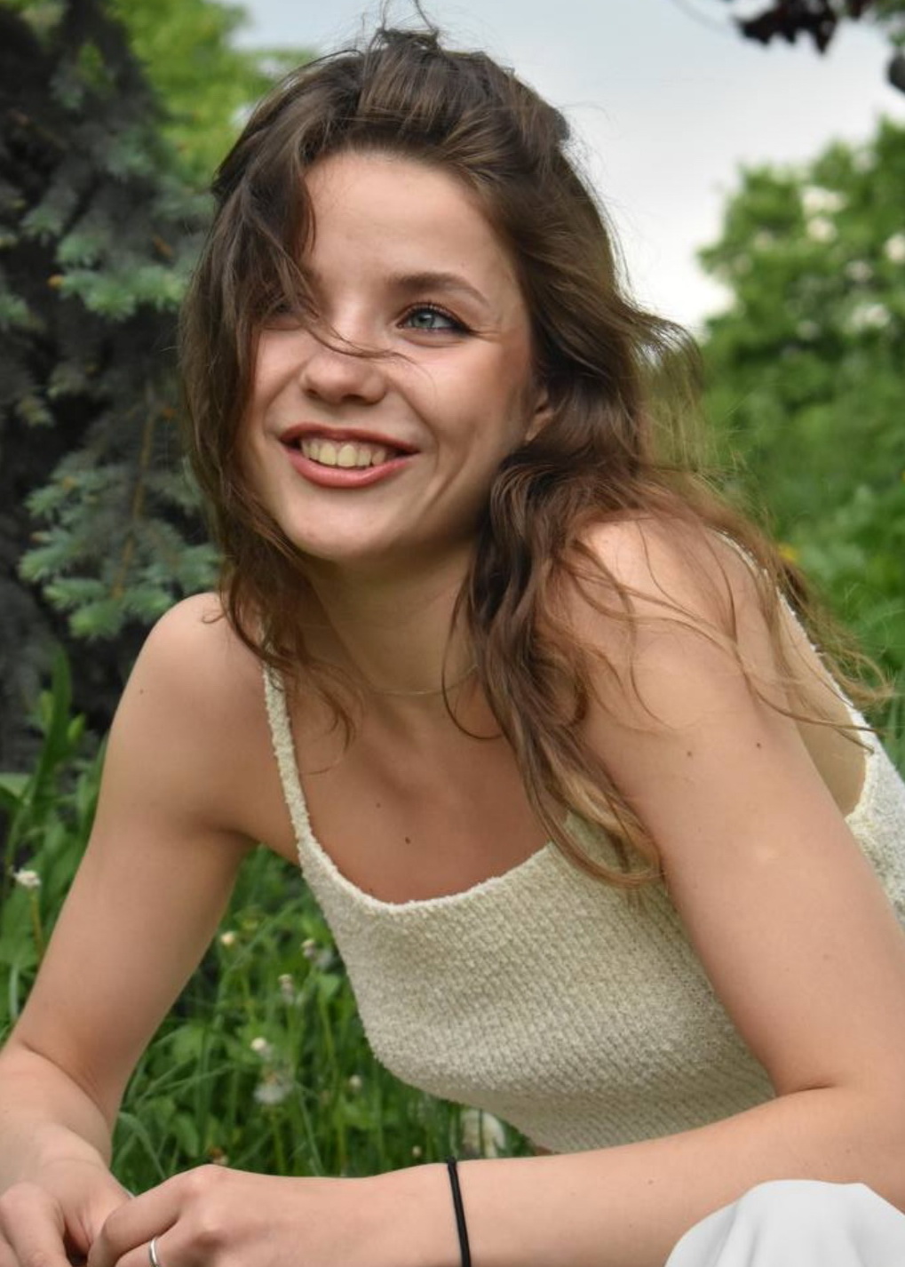 Russian Bride Oleksandra age: 23 id:0000204024