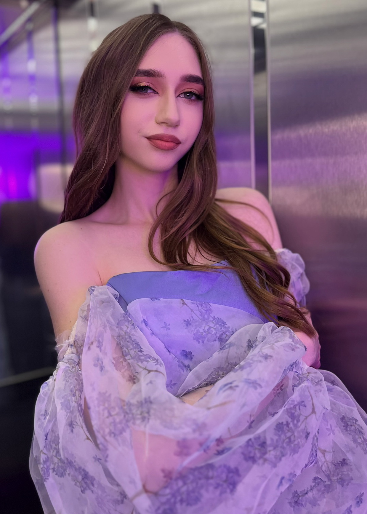 Russian Bride Angelina age: 22 id:0000203706
