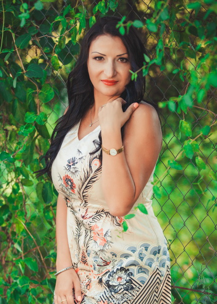 Russian Bride Elena age: 42 id:0000184026