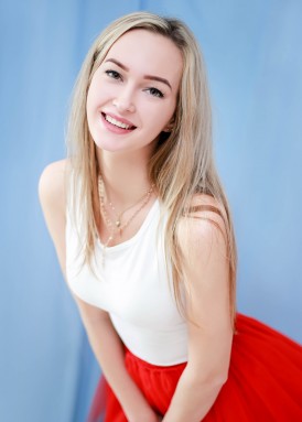 Ukrainian bride Lyubov age: 27 id:0000189079